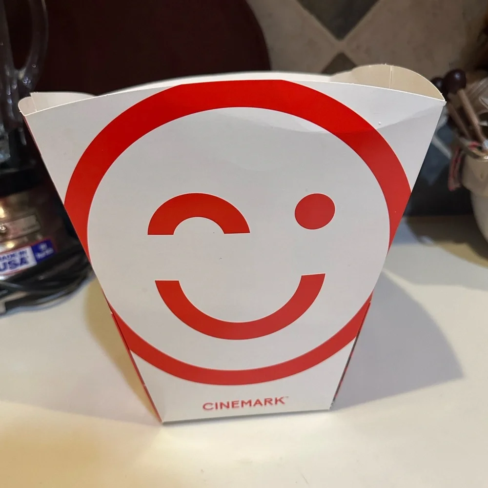 CINEMARK SQUARE POPCORN BUCKET RED WHITE REFILL TAB MOVIE THEATER COLLECTIBLE